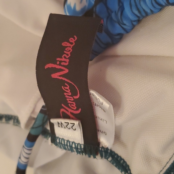 Ladies plus size skirt with bottoms bathing suit with built in cups - Picture 5 of 6